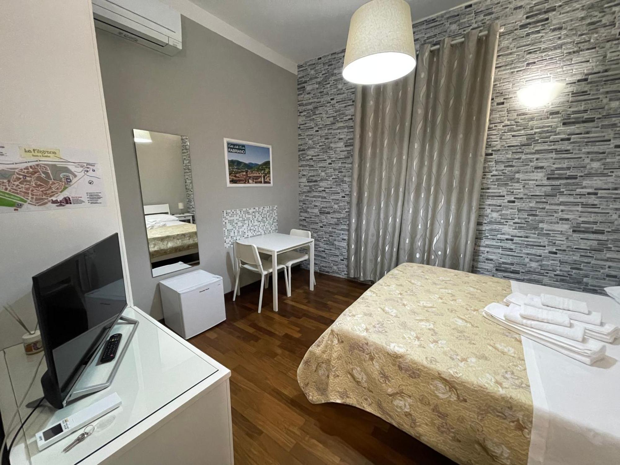 Rooms & Breakfast La Filigrana Fabriano Exterior foto